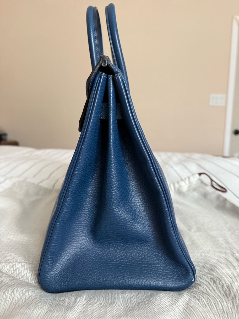 Hemes Birkin 35 Ardennes F square in Cobalt Blue  with Gold Hardware - Picture 4 of 14